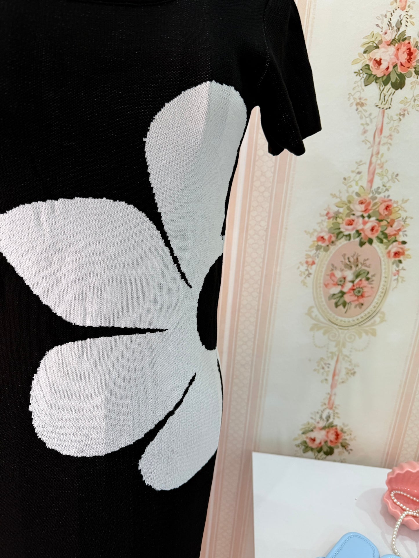 فستان وردة🌸