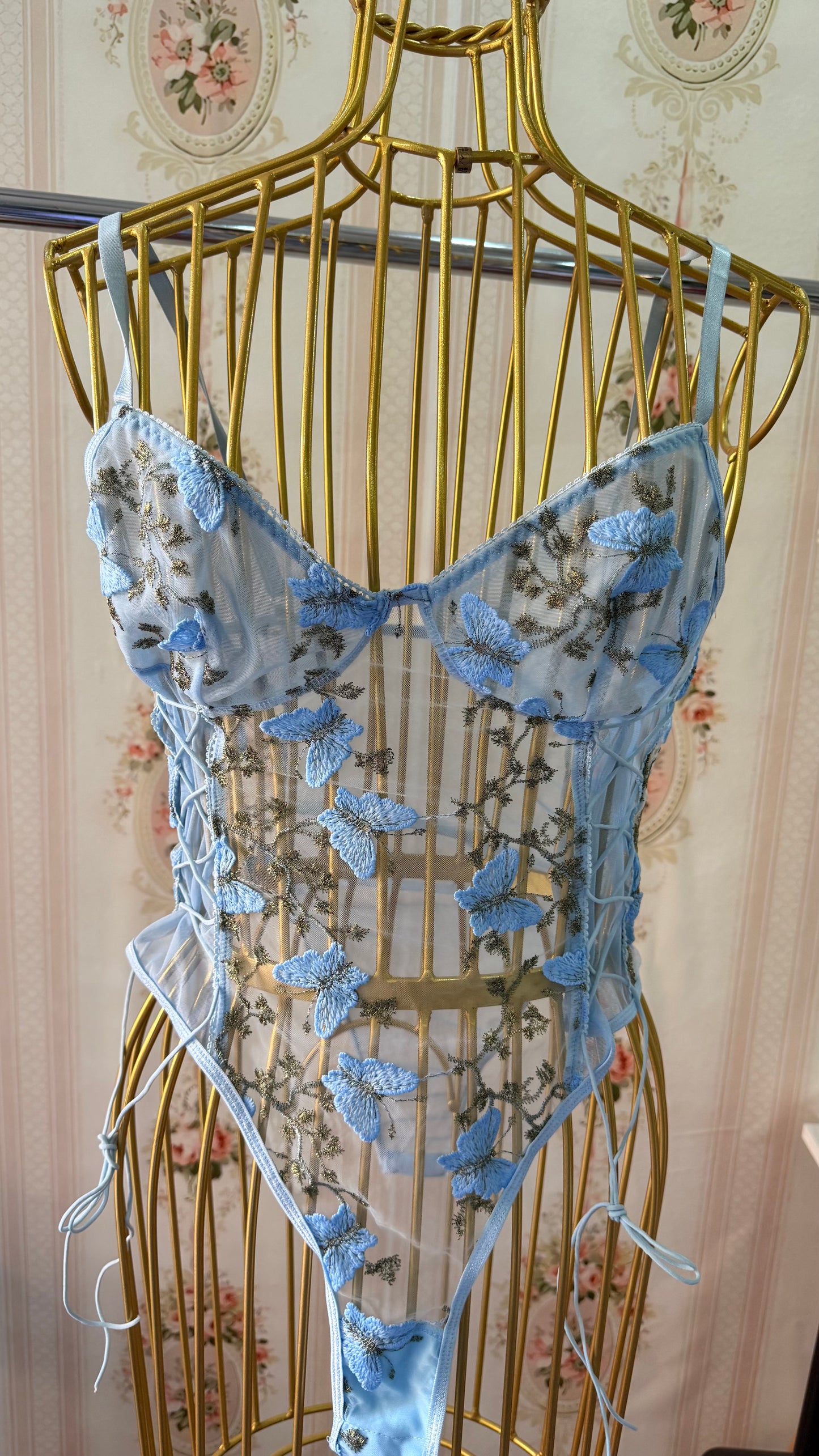 سالوبيت دانتيل