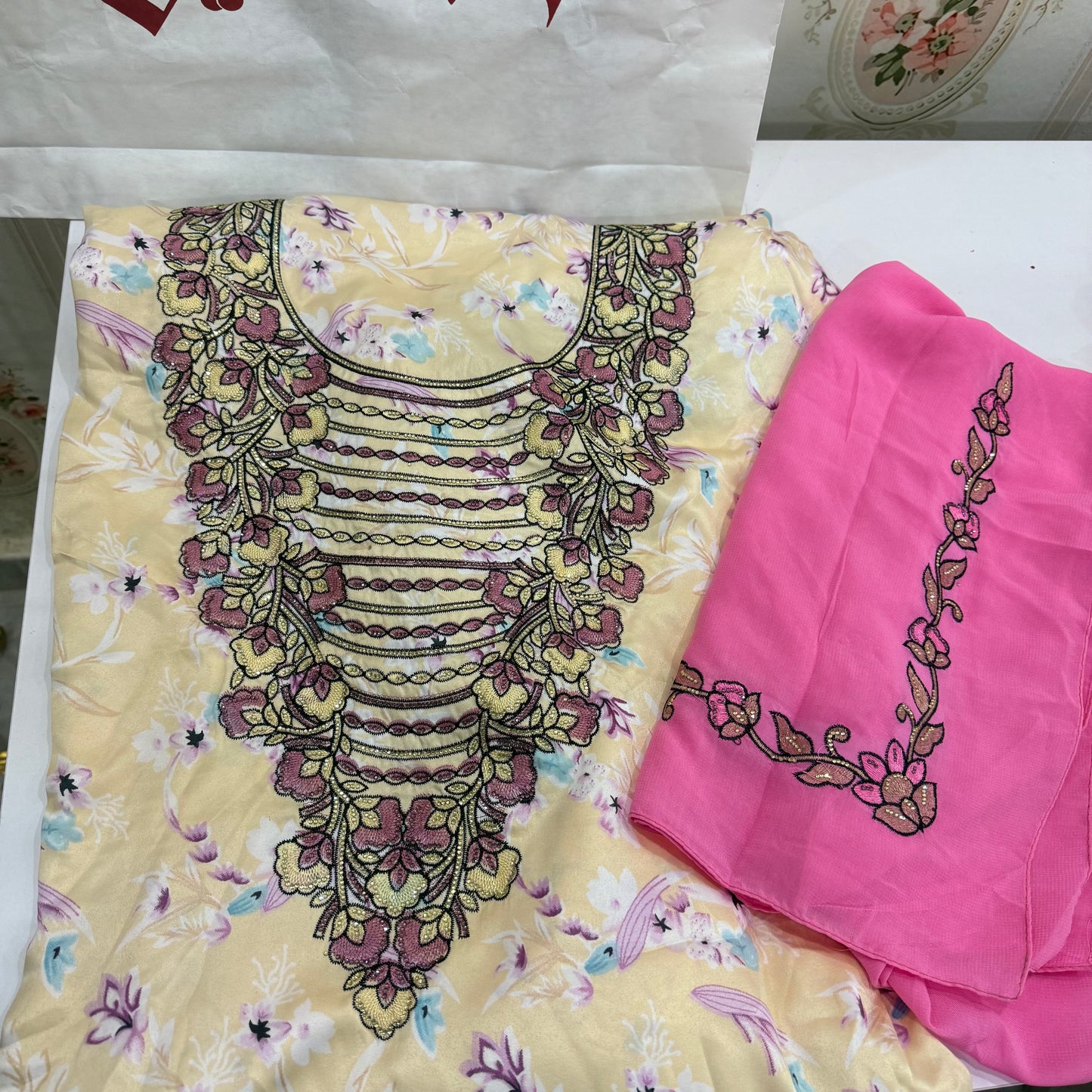 مخور حرير اندونيسي