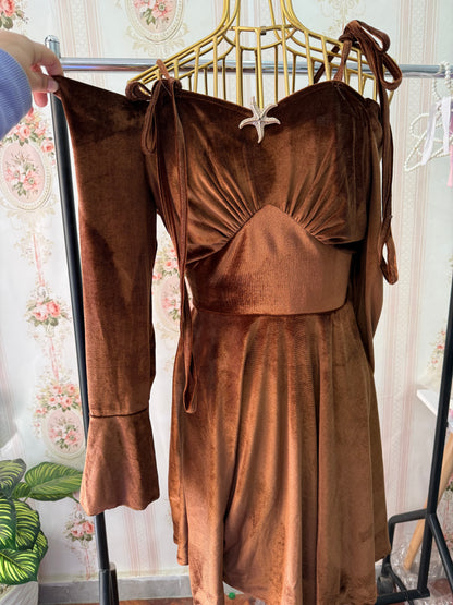 فستان قطيفه أوف شولدر