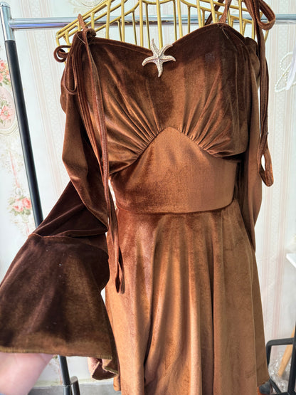 فستان قطيفه أوف شولدر