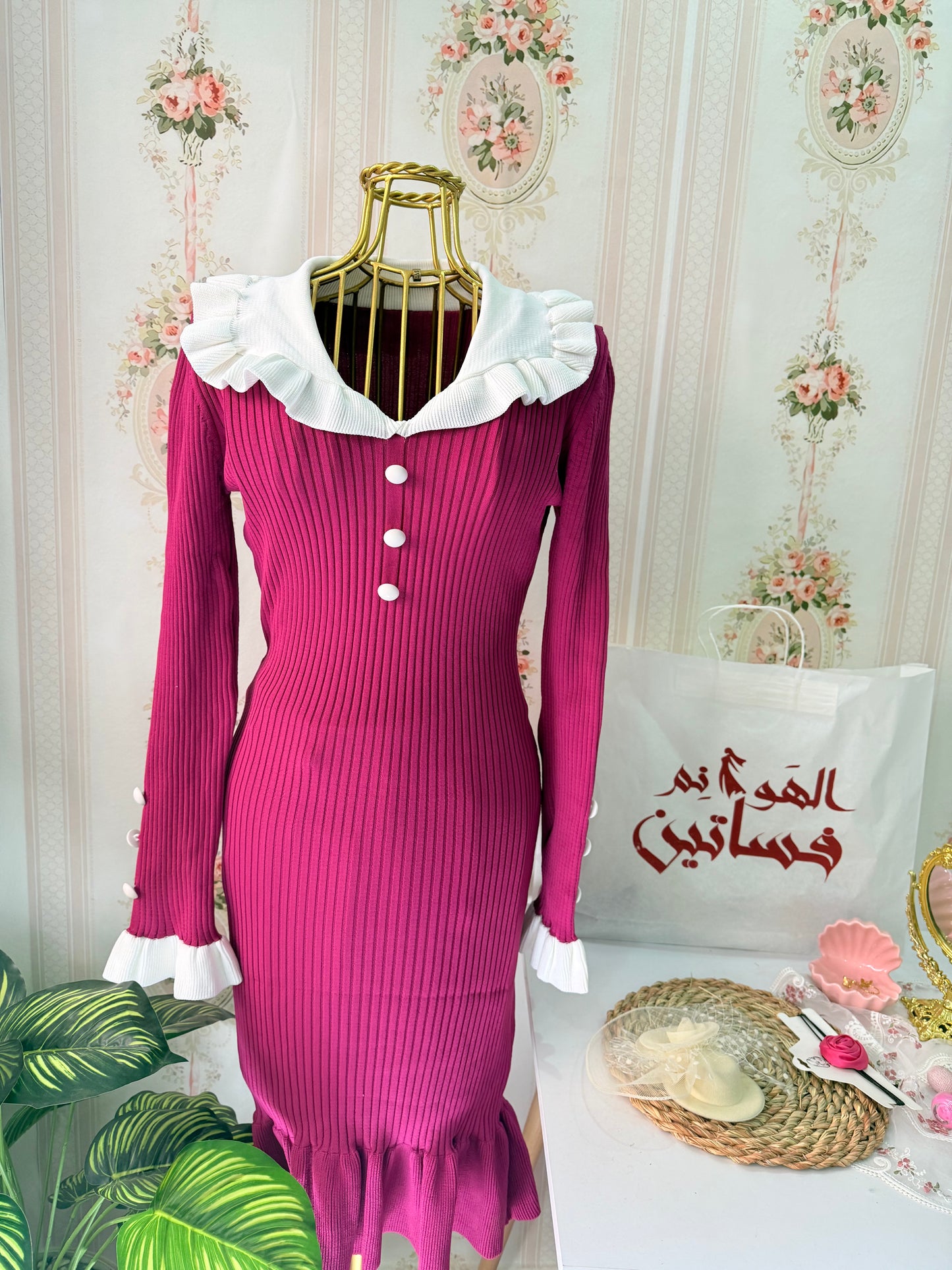 فستان بياقه انيقه مناسب للرضاعه الزراير بتتفح