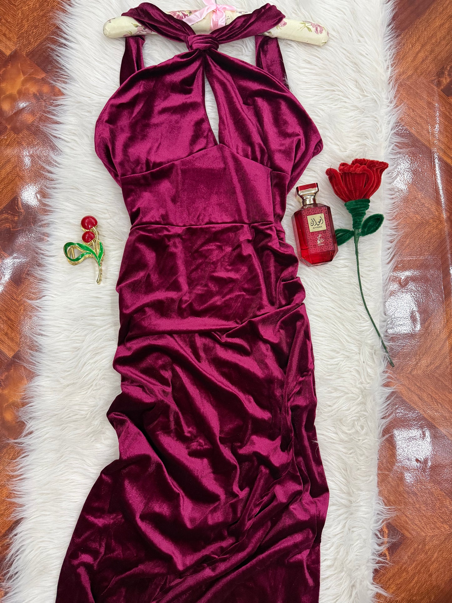 فستان قطيفه كروازيه