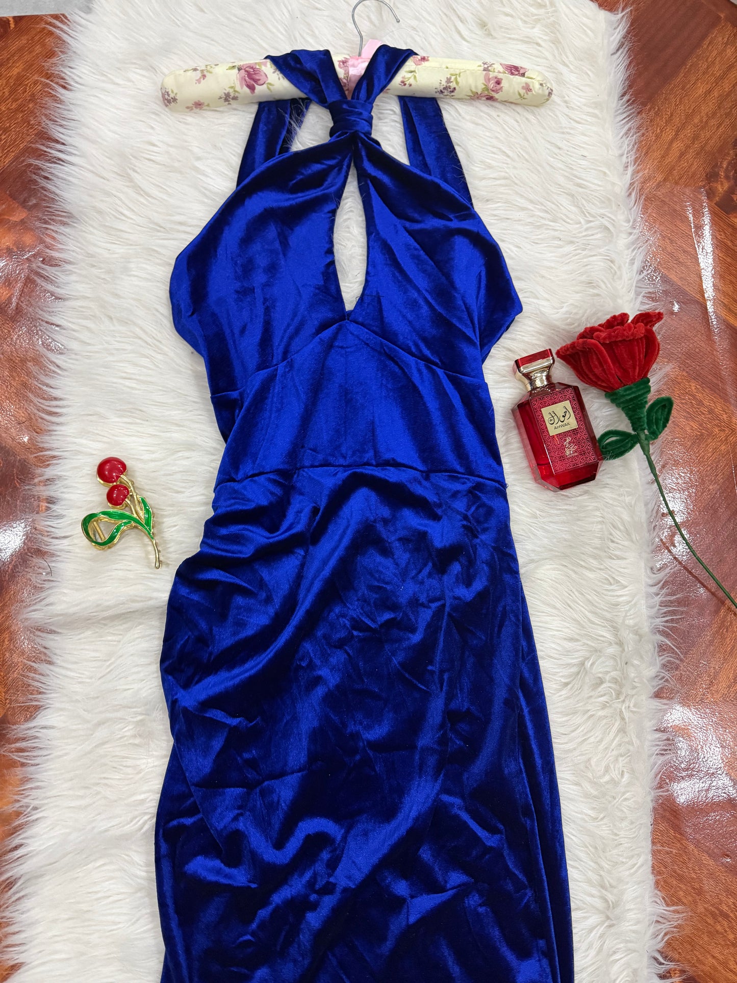 فستان قطيفه كروازيه