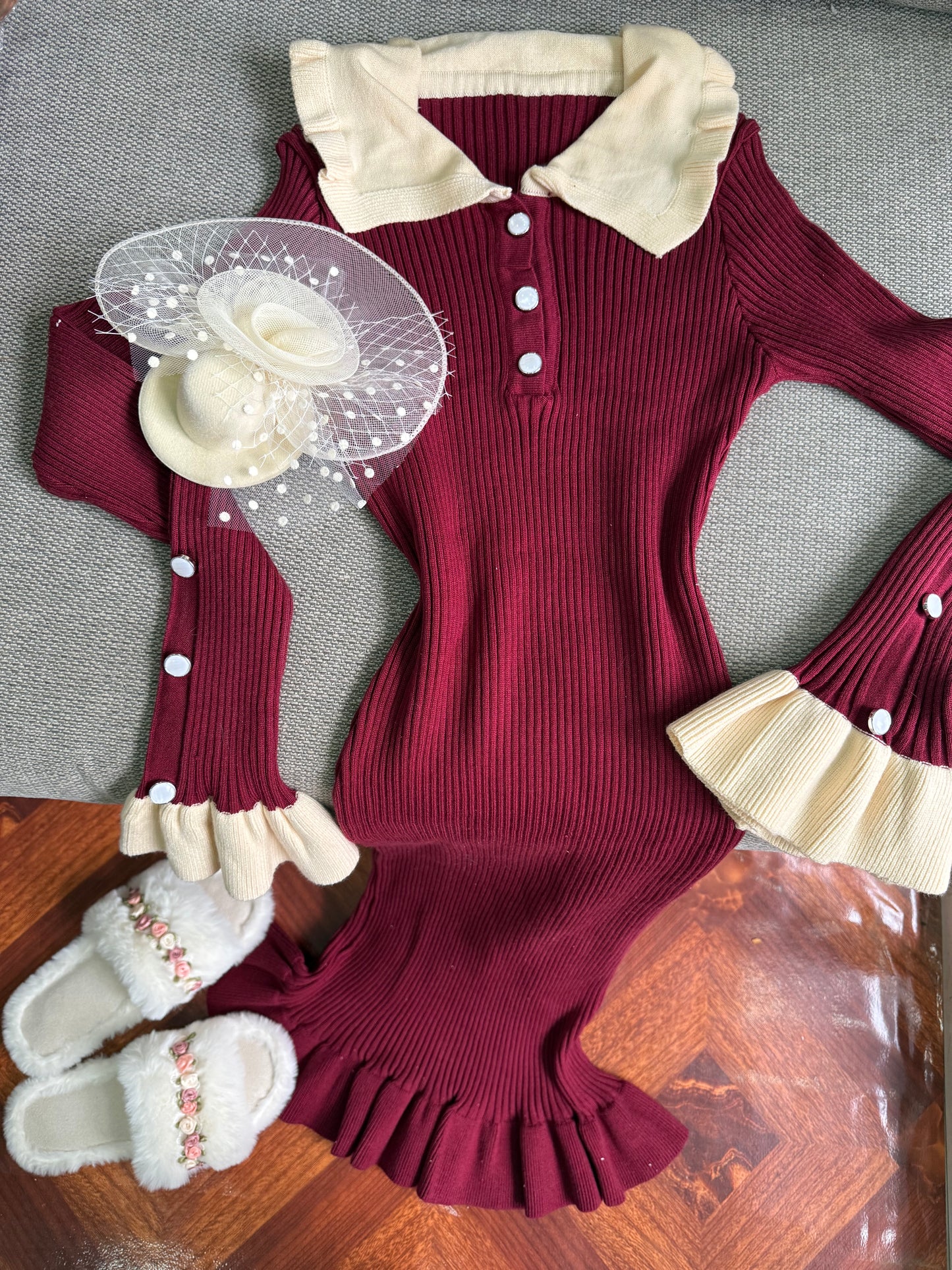 فستان بياقه انيقه مناسب للرضاعه الزراير بتتفح