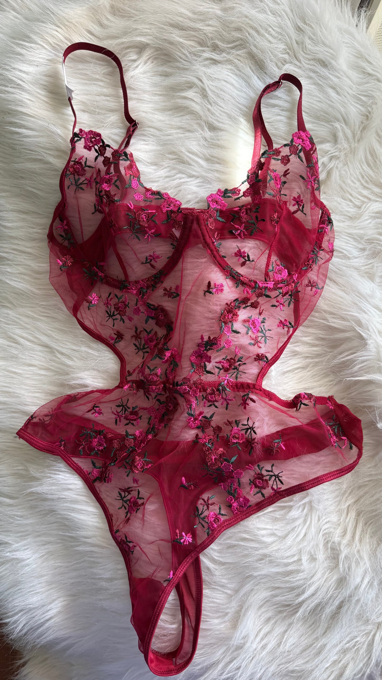 سالوبيت دانتيل مستورد