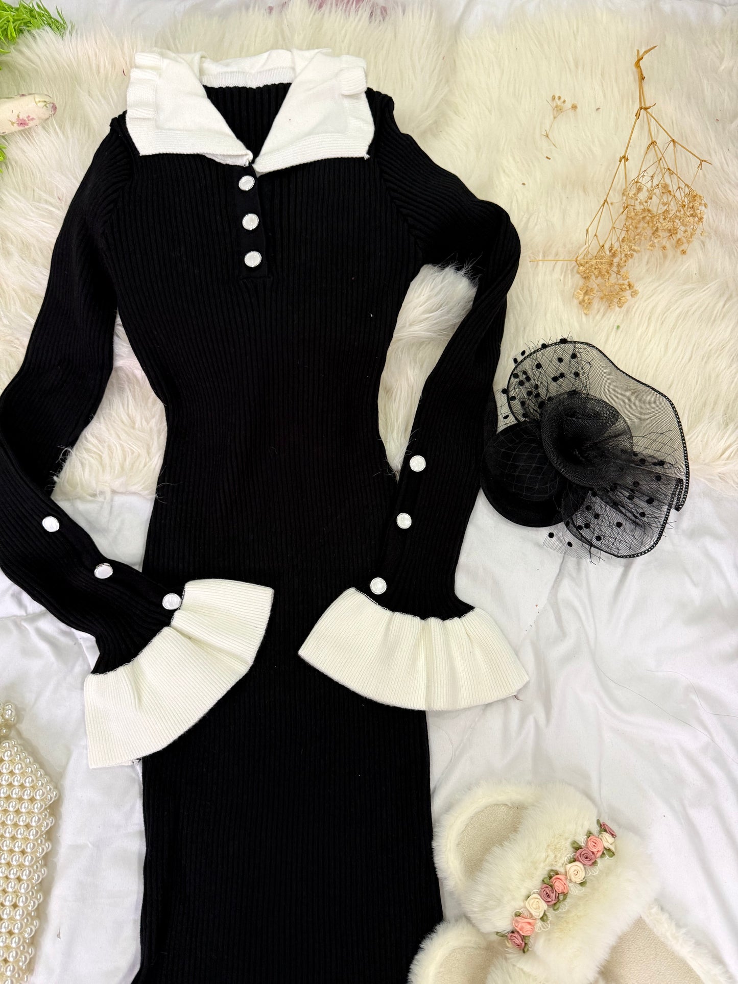 فستان بياقه انيقه مناسب للرضاعه الزراير بتتفح