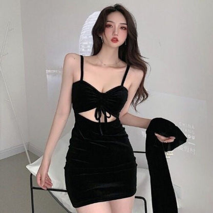 فستان قطيفه بصدر شداد