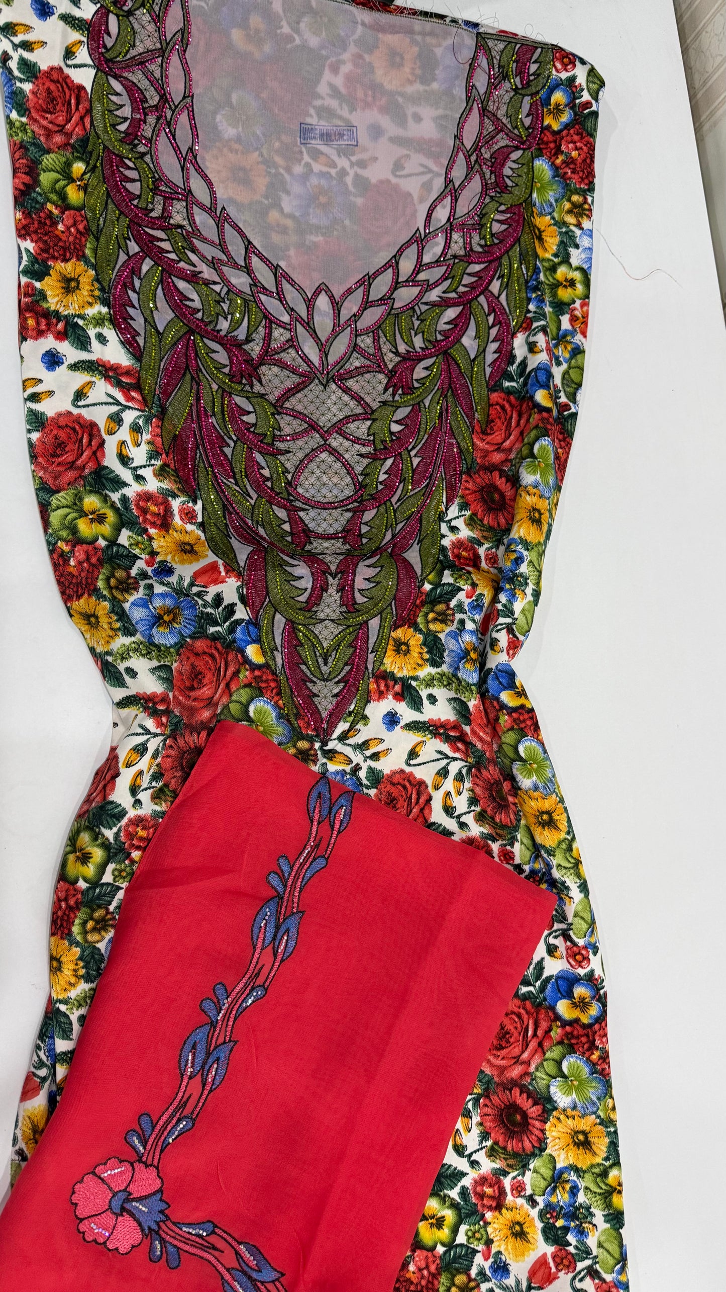 مخور حرير إندونيسي