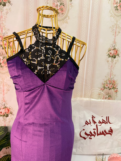 فستان قطيفه بدانتيل