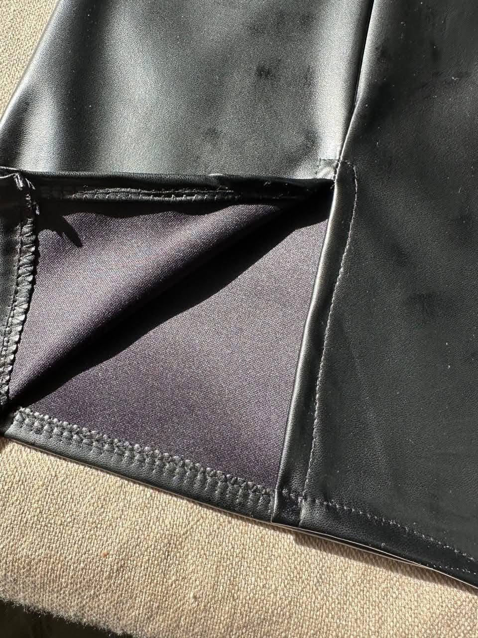 جيبه جلد صك