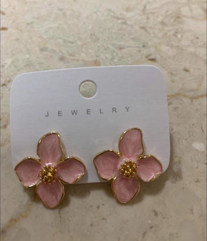 حلق ورد 🌸