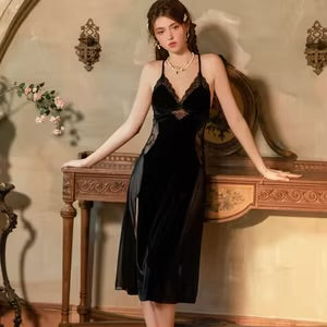 فستان قطيفه دانتيل