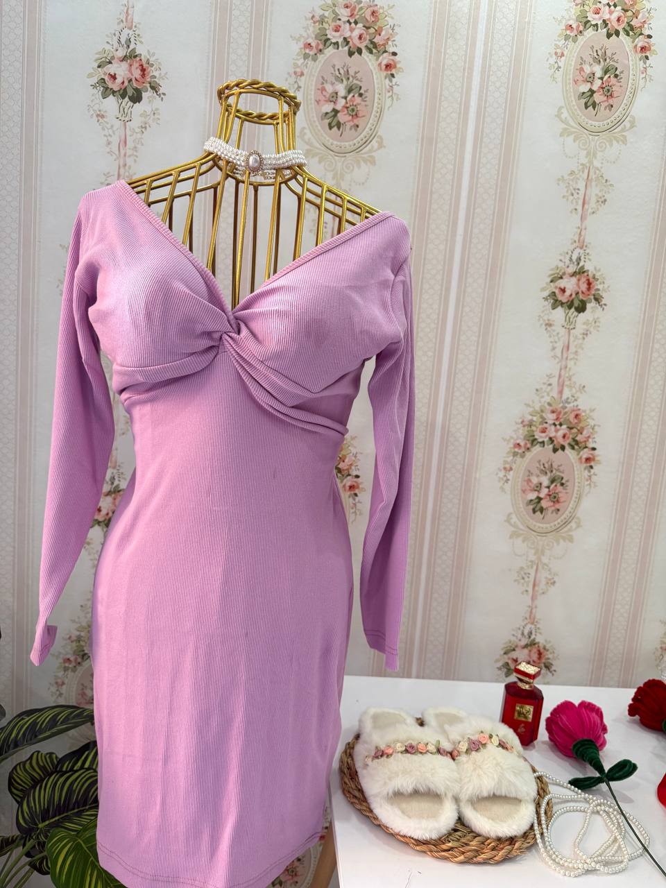 فستان فيونكة