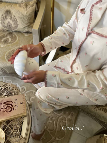 بيجامة ريب ورد
